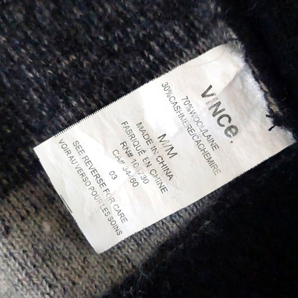 Vince. Wool blended with cashmere oversize cardigan - Picture 14 of 16